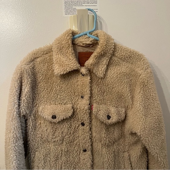 Levi’s Sherpa Jacket - Picture 2 of 5